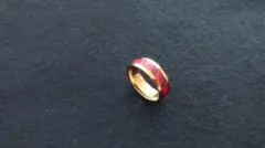 メンズ＆レディース赤と金のストライプリングのサムネイル