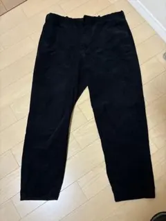 ブラック コーデュロイ パンツ　アンクルパンツ　ユニクロUNIQLO ブラック