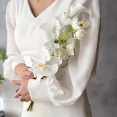 ホワイトカラークラッチブーケ☆ブートニア