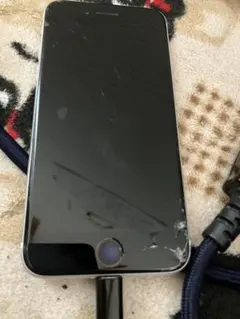 iPhone se2 画面にひび・バッテリー非純正