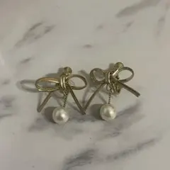 リボンパールイヤリング ゴールド