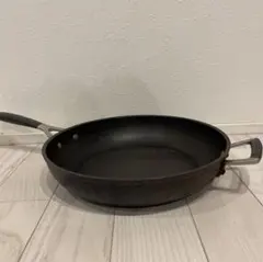 Item thumbnail for item 24fff116-10b8-4e83-8957-9a1d6dba4214