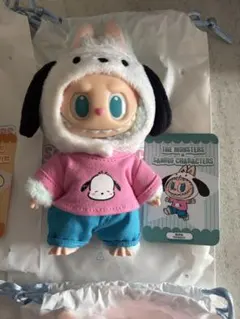 ラブブ　labubu THE MONSTERS × サンリオPOCHACCO