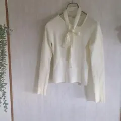 美品　mily bilet アイボリー リボン付きセーター