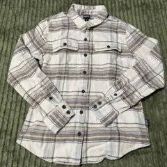 Patagonia ウィメンズ　ロングスリーブ フィヨルドフランネルシャツ　XS