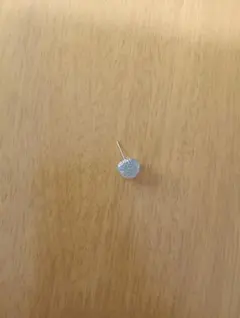 シルバー ラウンド型 ストーンピアス(片耳用)