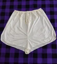 Item thumbnail for item 241a03f7-88d3-4dad-99a8-0e2f7b282018