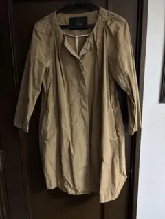 Liesse ベージュ ステンカラー コートのサムネイル