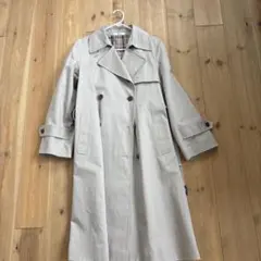 ベージュ トレンチコート ダブルボタン