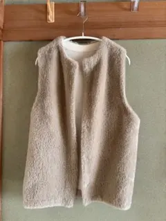 ダブルフェイスフェザークルーネックベスト