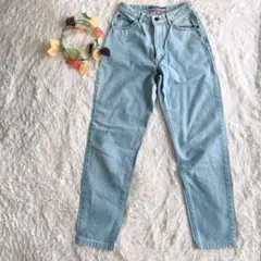 Item thumbnail for item 79d9a698-7f9a-4ff7-9fe5-09b56f2c3432