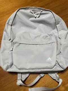 adidas グレー リュック・バックパック