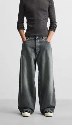 ZARA スーパーバギーフィットジーンズ