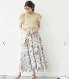 【美品】ROPÉ PICNIC エスカルゴ花柄フレアスカート