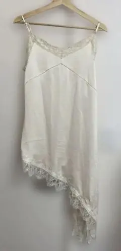 Loungedressレースアシンメトリーキャミソール アイボリー　光沢　サテンのサムネイル