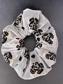 NEWブラックゴールドラメローズチュールシュシュ