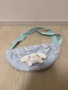 シナモン　ショルダーバッグ　ぬいぐるみ　斜め掛け　ミニバック　キッズ　サンリオ