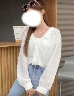 シースルーブラウス