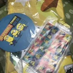 ミニオン デザイン うちわ　ビーチタオル　クリアレジャーポーチ　非売品モス