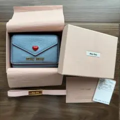 【miu miu】MADRAS LOVE ラブレター型　水色　三つ折り財布のサムネイル