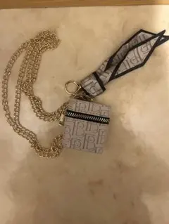 ✨️FOXEY　Chain✨️フォクシーブティック FBプリントケース　チェーンのサムネイル