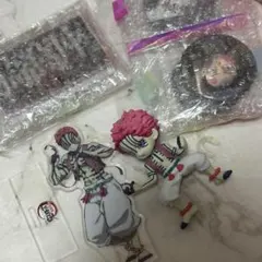 鬼滅の刃 猗窩座 狛治 缶バッジ アクスタ アクキー フィギュア