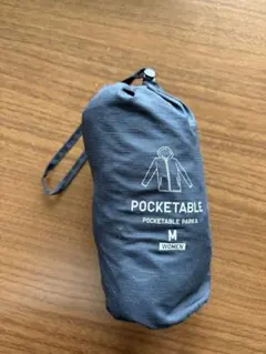 ユニクロuvポケッタブルパーカーのサムネイル