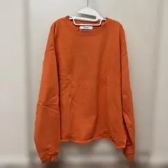 オレンジ　トレーナー