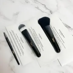 Yves Saint Laurent メイクブラシセット　M05