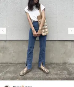 ハイライズフロントスリットフレアジーンズB M ユニクロ　デニム　ウエストゴム