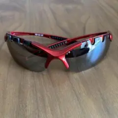 スポーツサングラス　収納袋付き