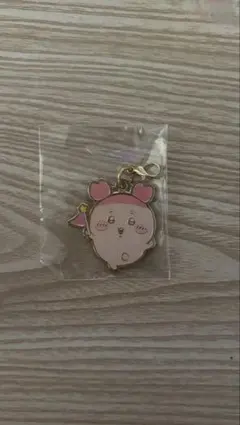 ちいかわパーク メダルチャーム 古本屋 カニちゃん ミートボール転がし景品