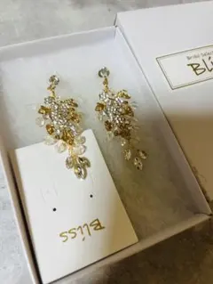 ★Bliss★ブライダル　ウェディングアクセサリー　ピアス　小枝　リーフ