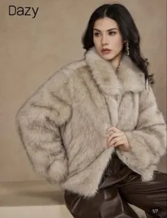 DAZY レディース フェイクファーコート アプリコット　SHEIN
