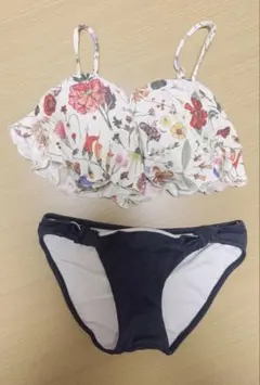 Reir Beach 花柄 ボタニカル フリル ビキニ セパレート 水着のサムネイル
