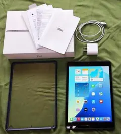 Apple iPad (第8世代) 本体