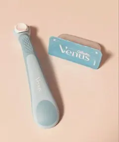 【新品】 Gillette Venus レディース剃刀本 体 & 替え刃のサムネイル