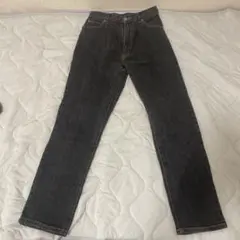 Item thumbnail for item 28b85189-6dff-41b6-a77b-41d3491b307b