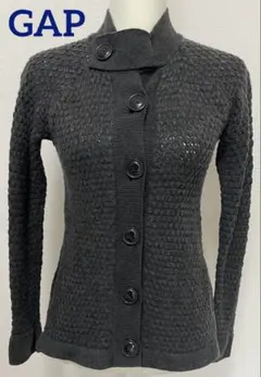 最終値下！ギャップ【美品】GAP 襟元があたたかいニットカーディガン前開6ボタン