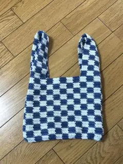 青と白のチェック柄トートバッグ
