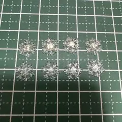 A182.ネイルパーツ デコパーツ 8個 雪の結晶 冬
