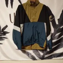 ナイロンジャケット 多色使い ハーフジップ