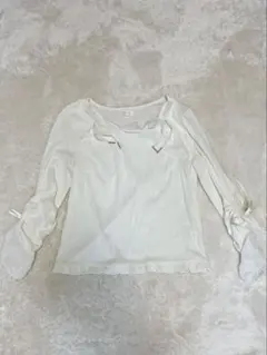 LIZ LISAリボン付きホワイトリブ編み長袖シャツ