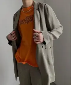 Ameri アメリーヴィンテージ　オレンジTシャツのサムネイル