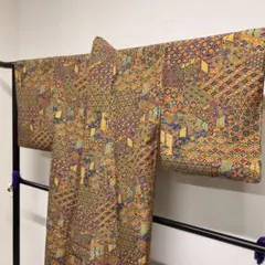 小紋　正絹　御所車　七宝　亀甲　麻の葉　唐花模様　着物　071tz