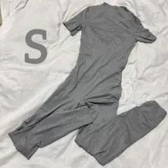 ⭐️1点もの⭐️【S】 グレー ストレッチ トレーニングウェア ボディスーツ