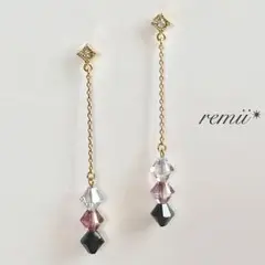 ライラックカラークリスタル＊スクエアチャーム✴︎ピアス・イヤリング