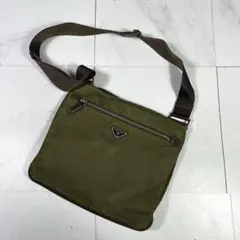 PRADA プラダ ショルダーバッグ ナイロン カーキ　三角ロゴ 白タグ