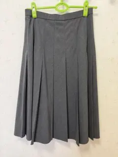 UNIQLO ワイドプリーツミディスカート