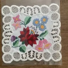 ハンガリー カロチャ刺繍　正方形